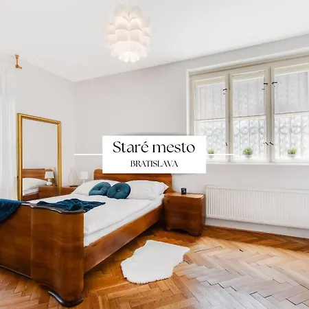 Stylish Historical + Backyard Apartamento *